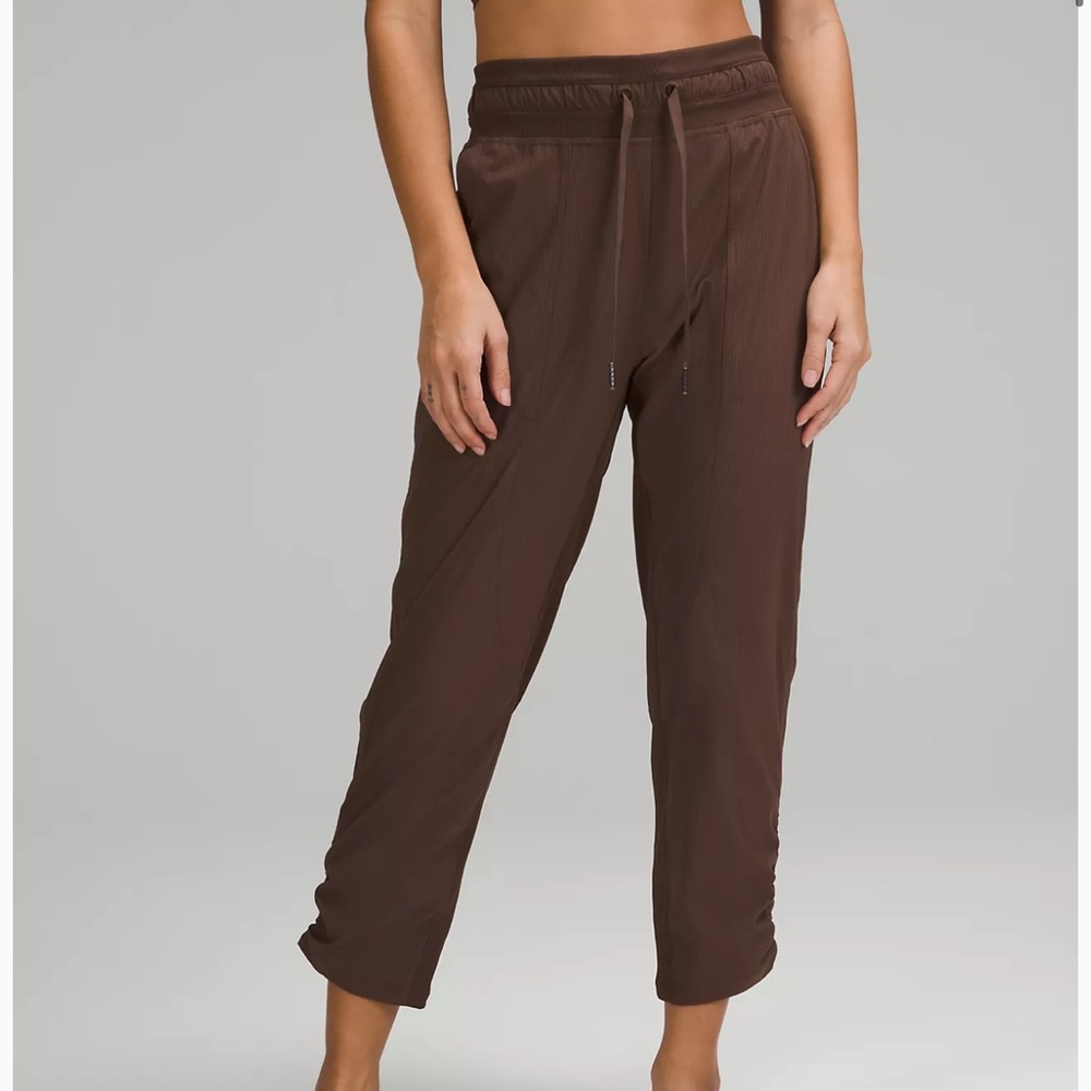 Lululemon dance studio jogger